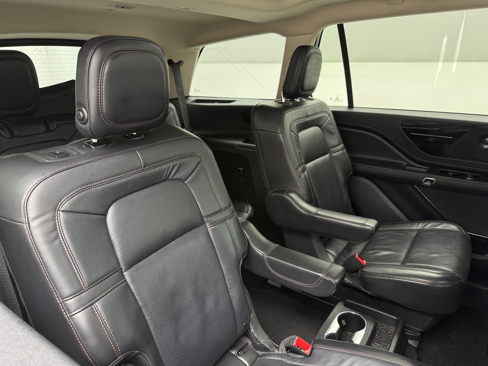 Thumbnail: 2020 Lincoln Aviator - 5