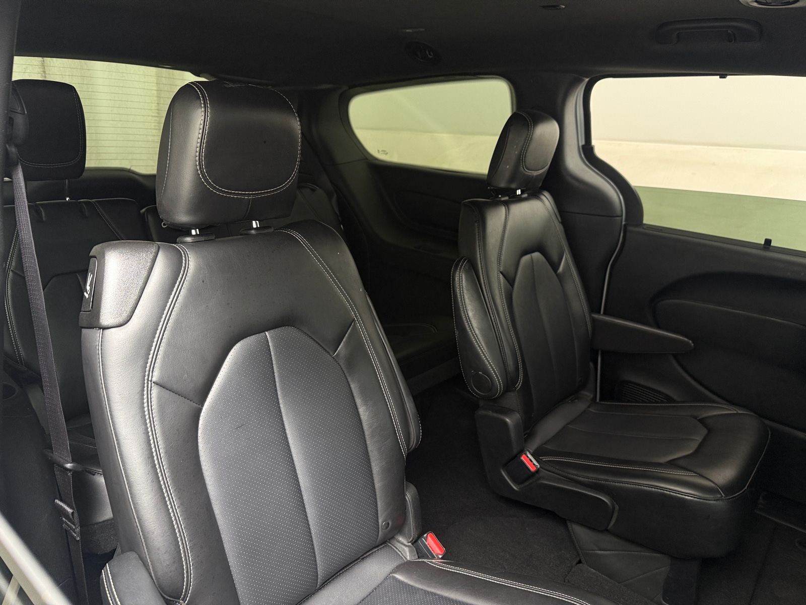Thumbnail: 2025 Chrysler Pacifica - 5