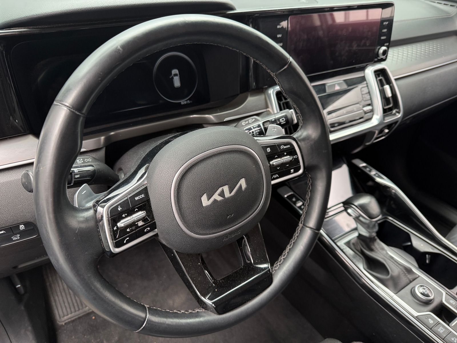 Thumbnail: 2022 Kia Sorento - 4