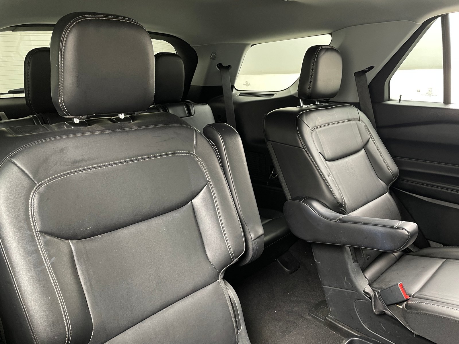 Thumbnail: 2021 Ford Explorer - 5