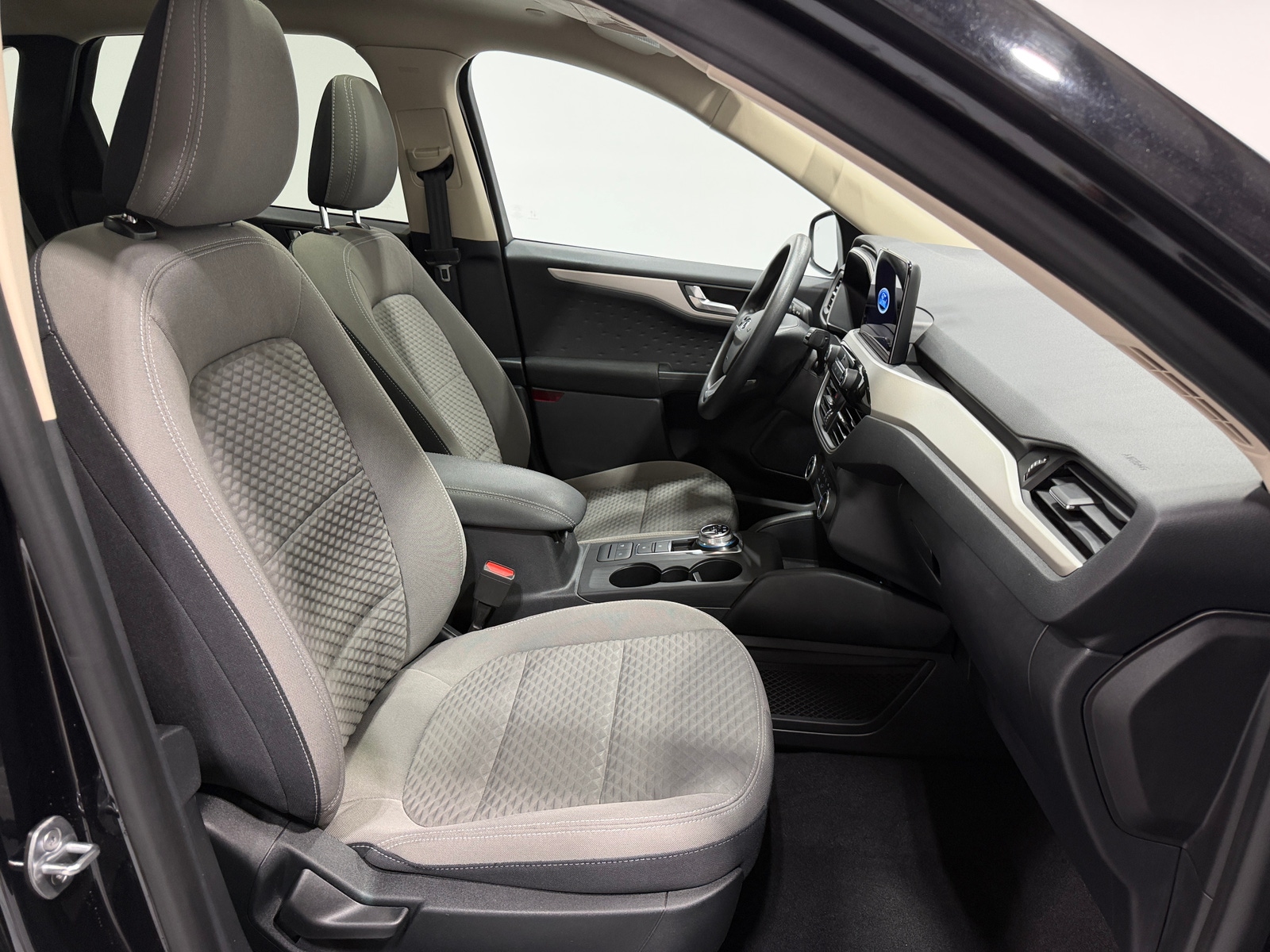 Thumbnail: 2020 Ford Escape - 2
