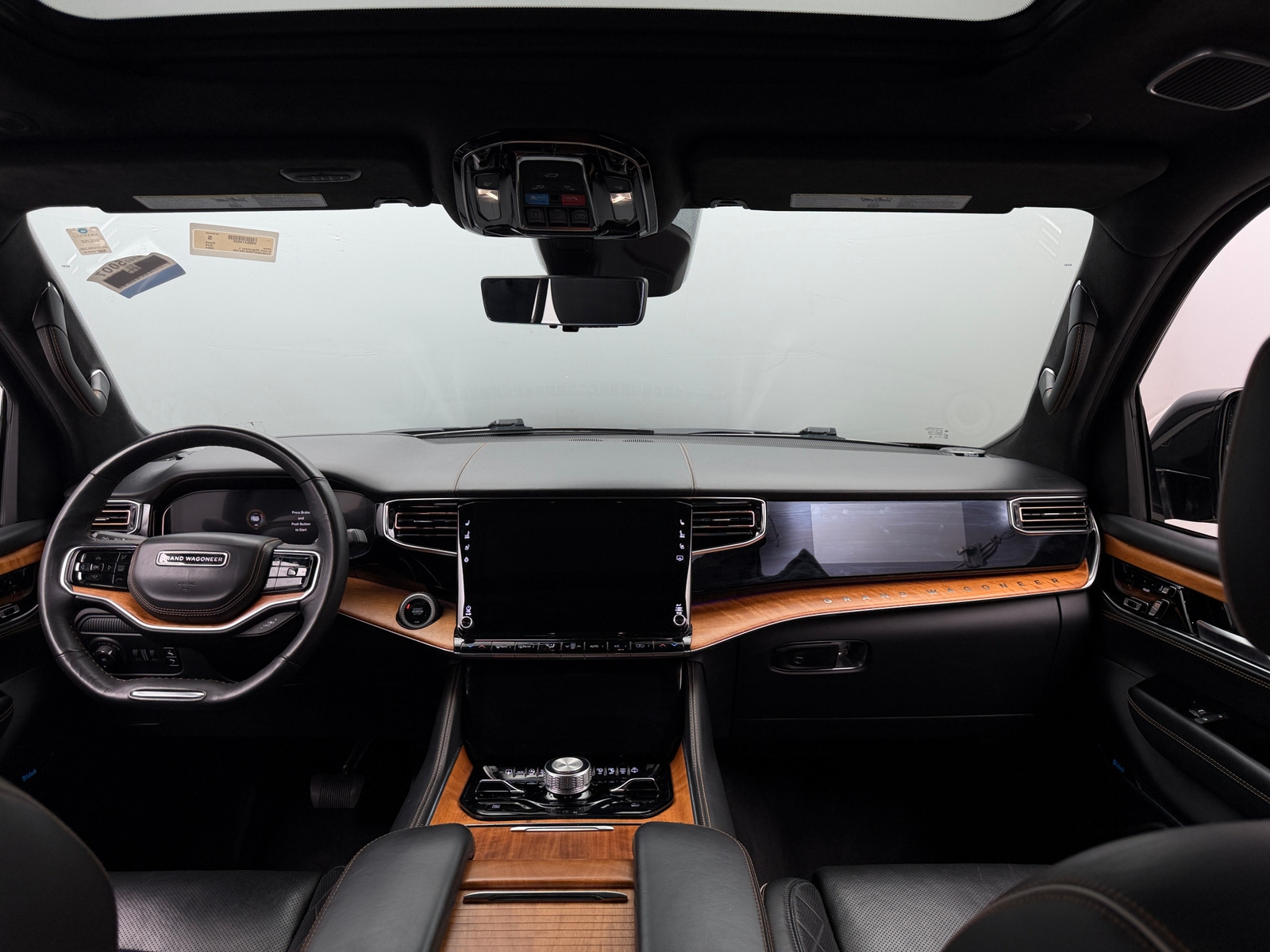 Thumbnail: 2024 Jeep Grand Wagoneer L - 2