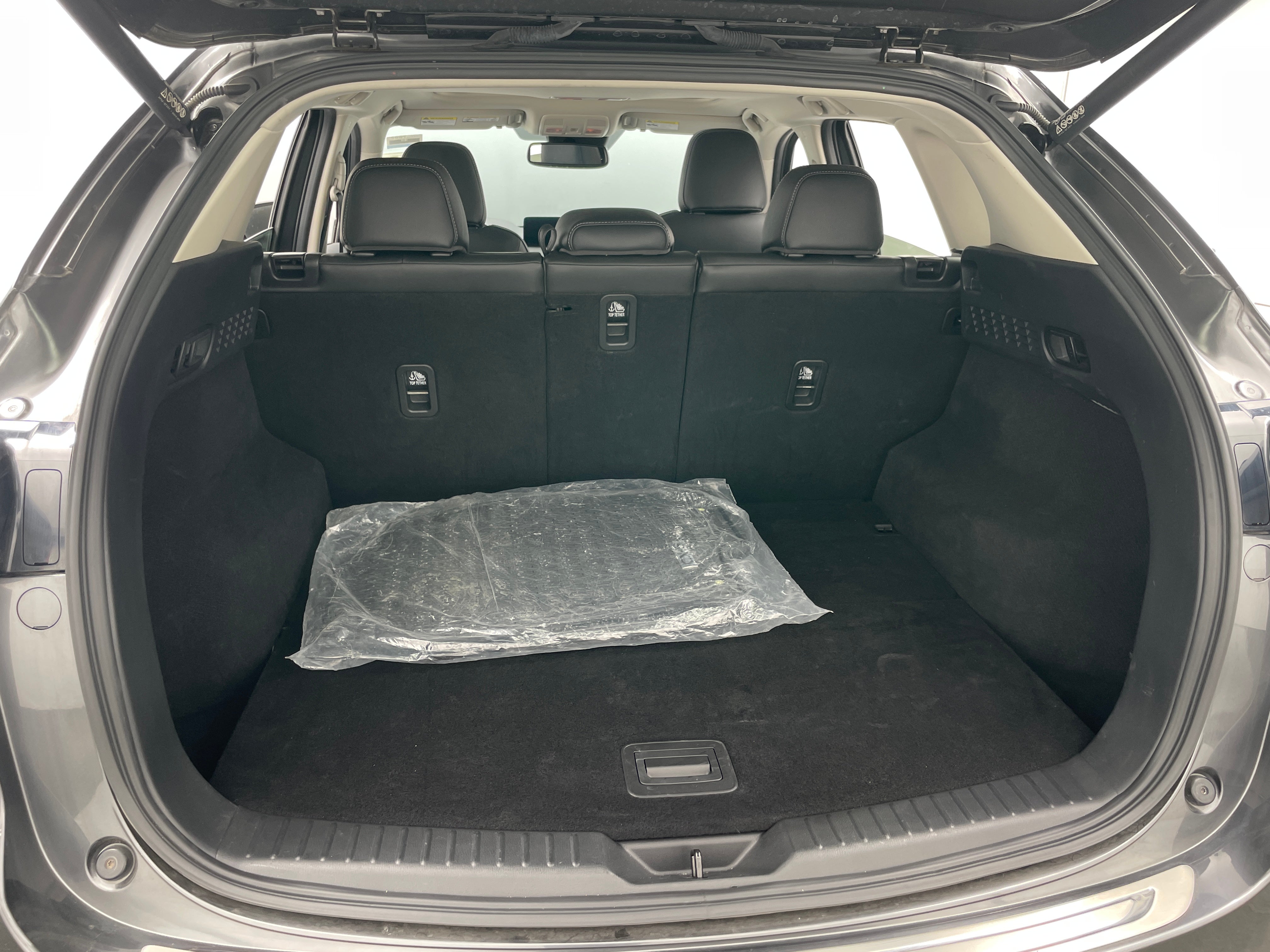 2024 Mazda CX-5 S Preferred package