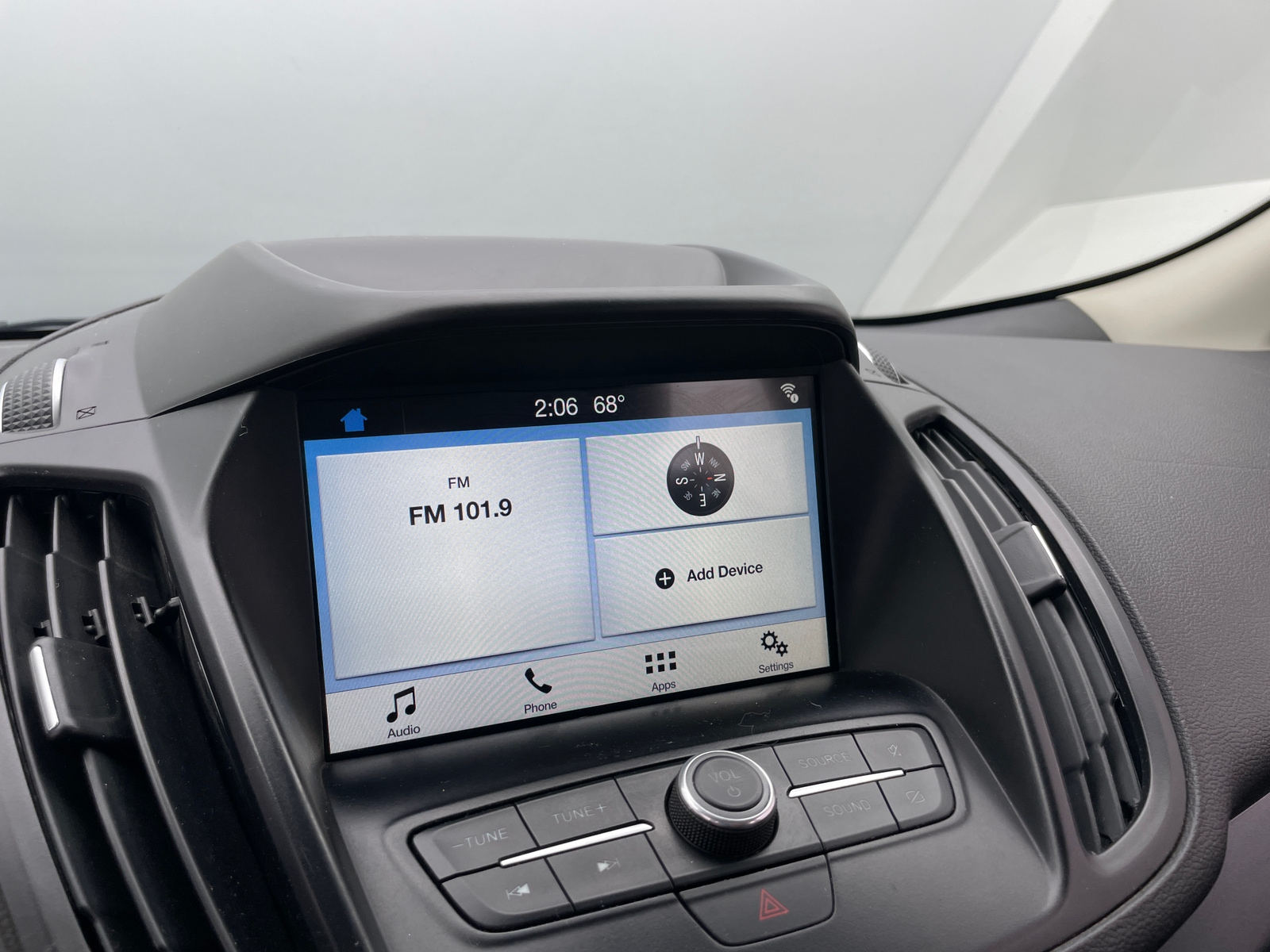 Thumbnail: 2019 Ford Escape - 4
