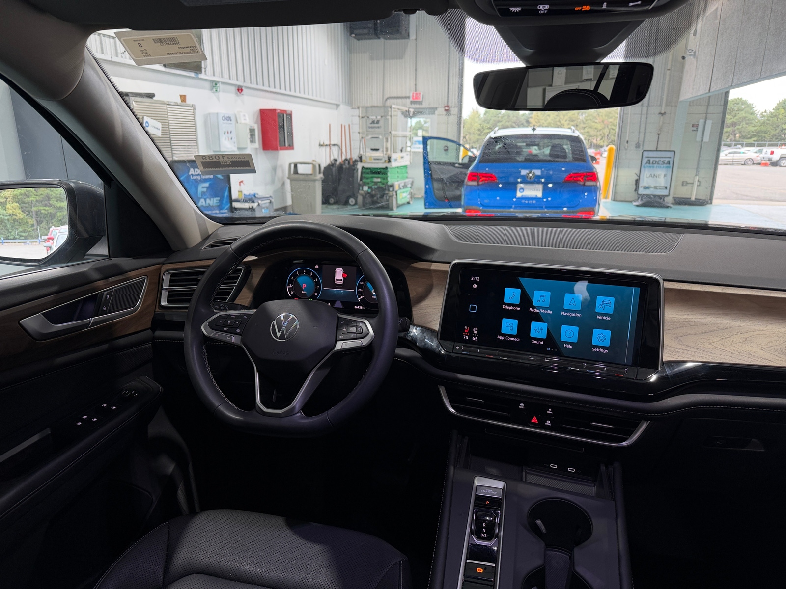 Thumbnail: 2024 Volkswagen Atlas - 2