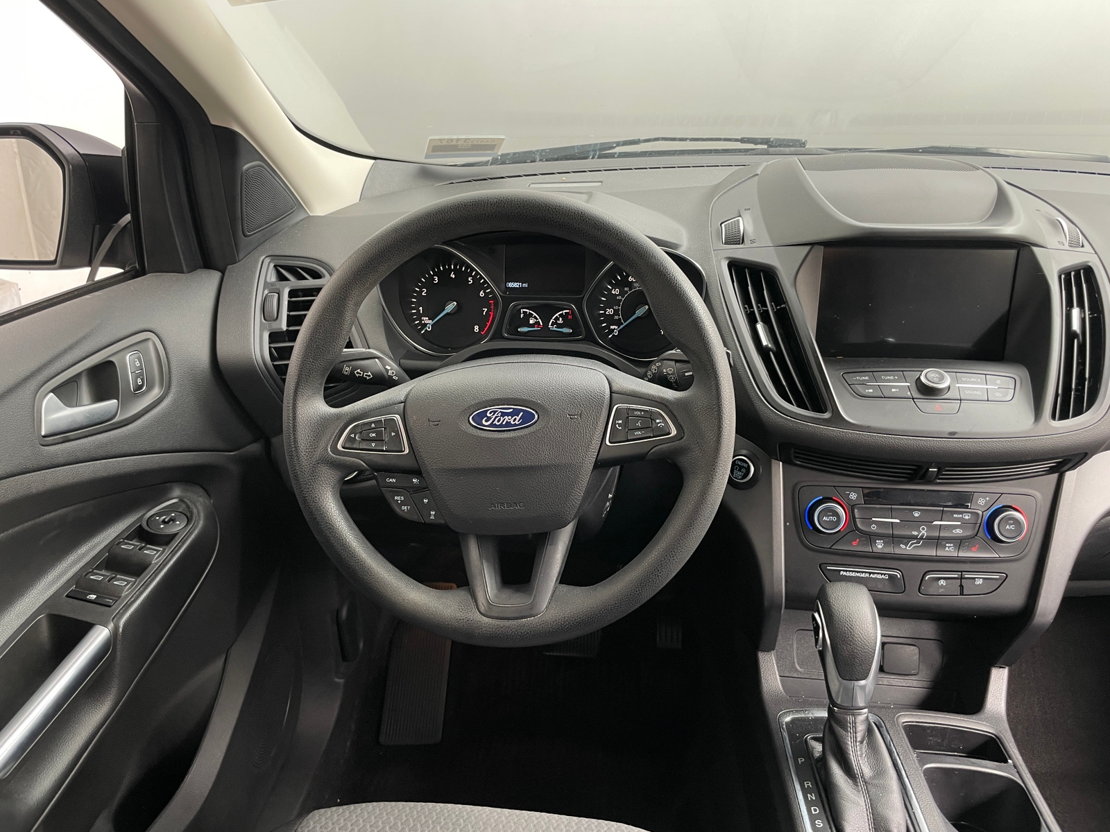 Thumbnail: 2019 Ford Escape - 5