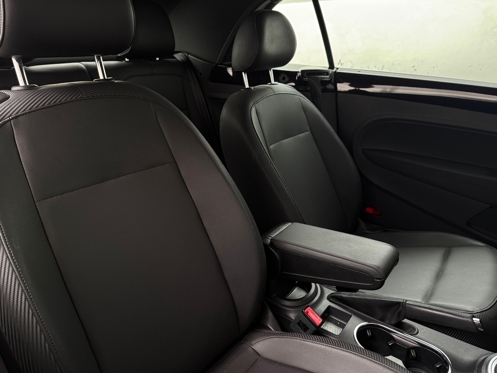 Thumbnail: 2013 Volkswagen Beetle - 2