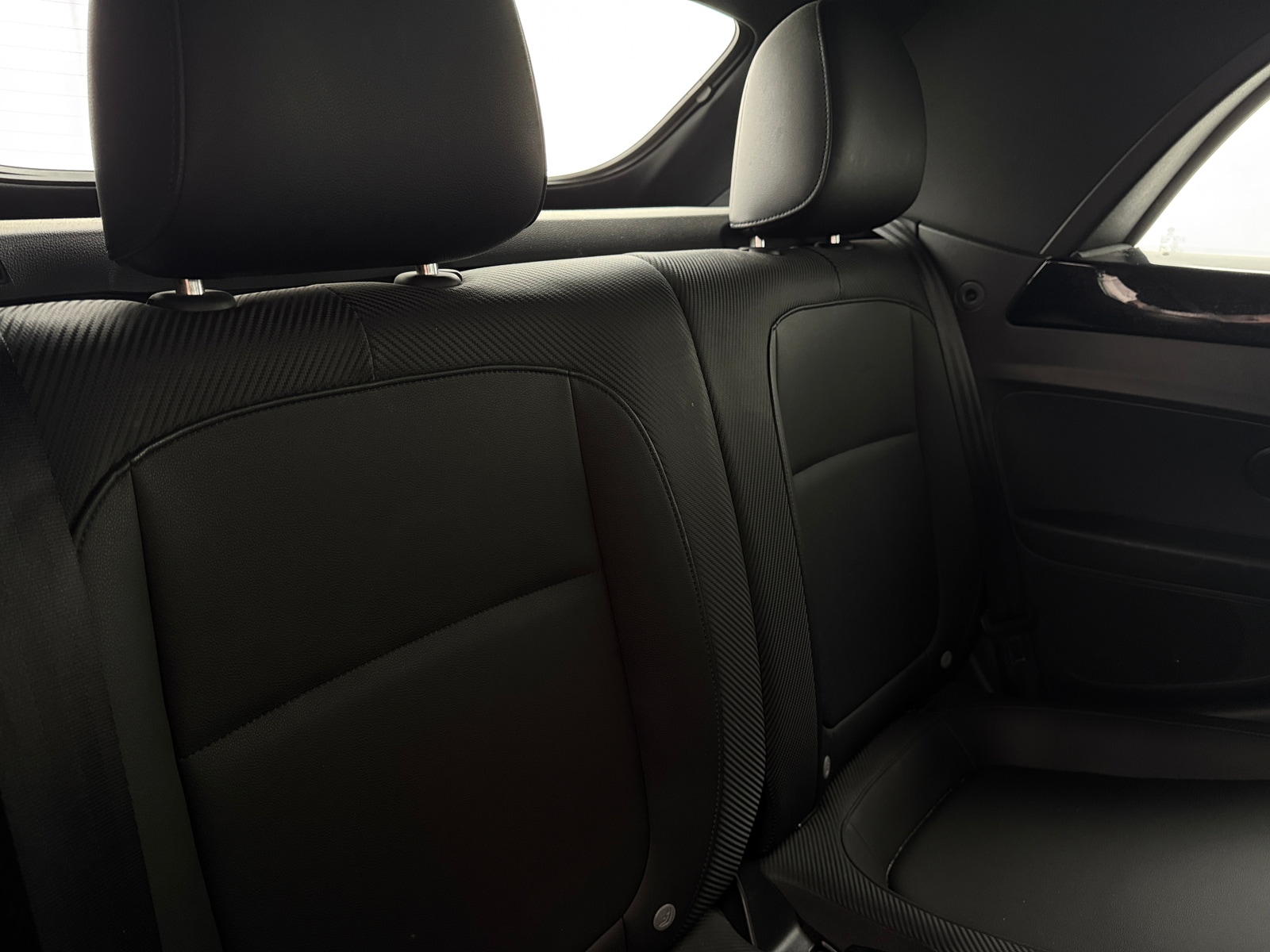 Thumbnail: 2013 Volkswagen Beetle - 6
