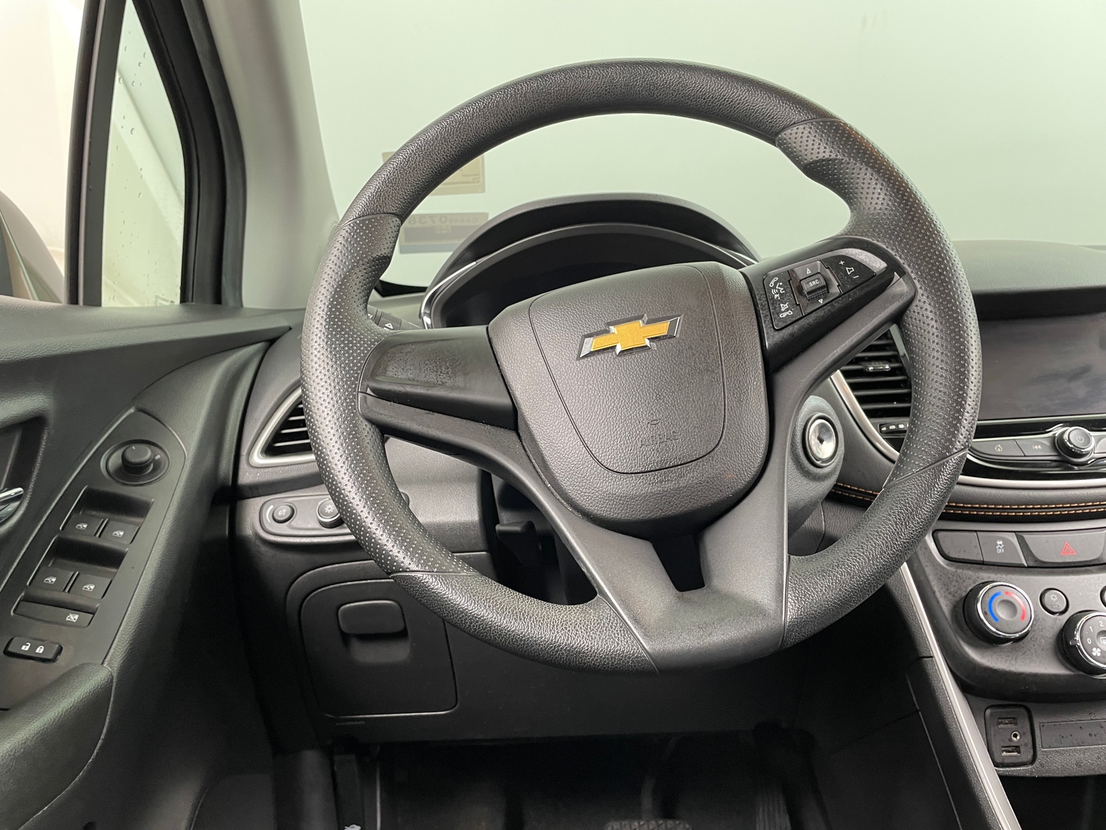 Thumbnail: 2021 Chevrolet Trax - 5