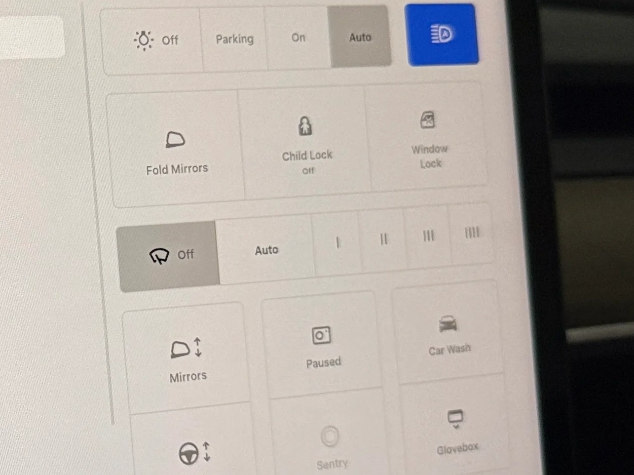 Thumbnail: 2022 Tesla Model Y - 3