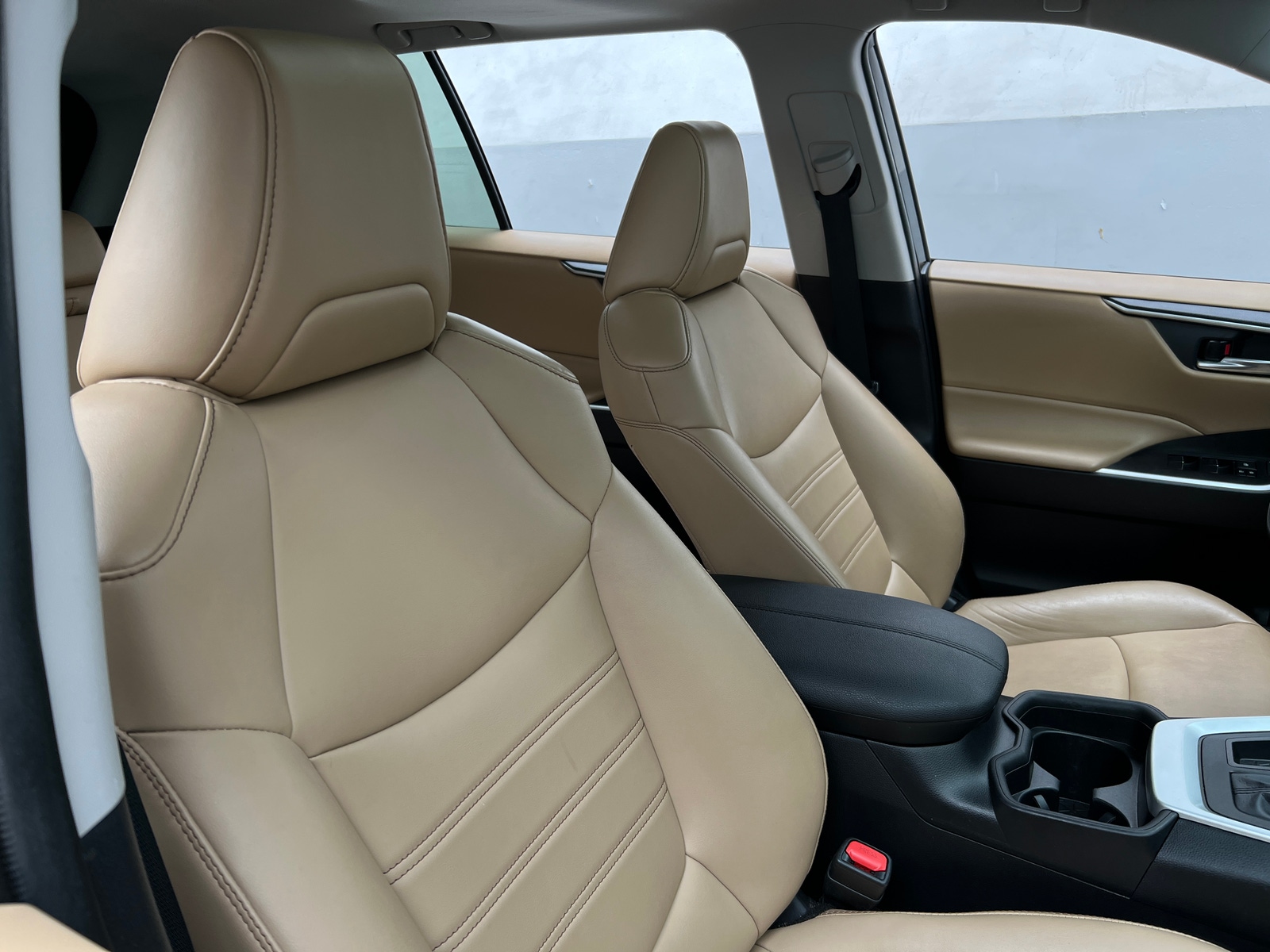 Thumbnail: 2021 Toyota RAV4 - 2