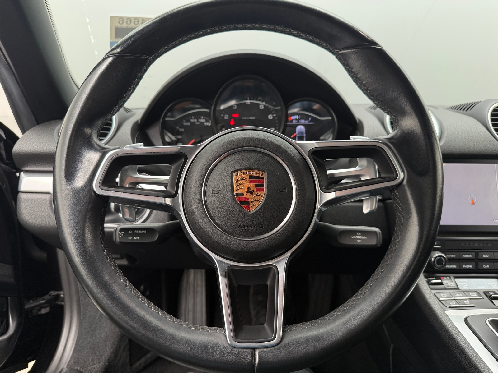 Thumbnail: 2017 Porsche 718 Boxster - 4