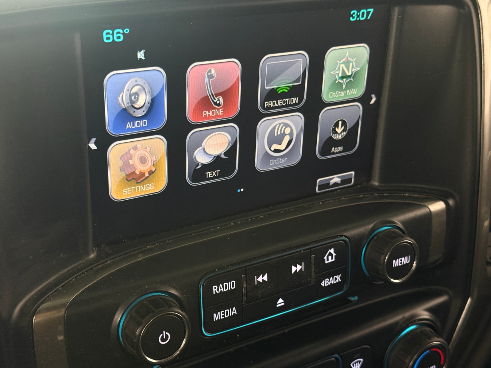 Thumbnail: 2019 Chevrolet Silverado 1500 - 4
