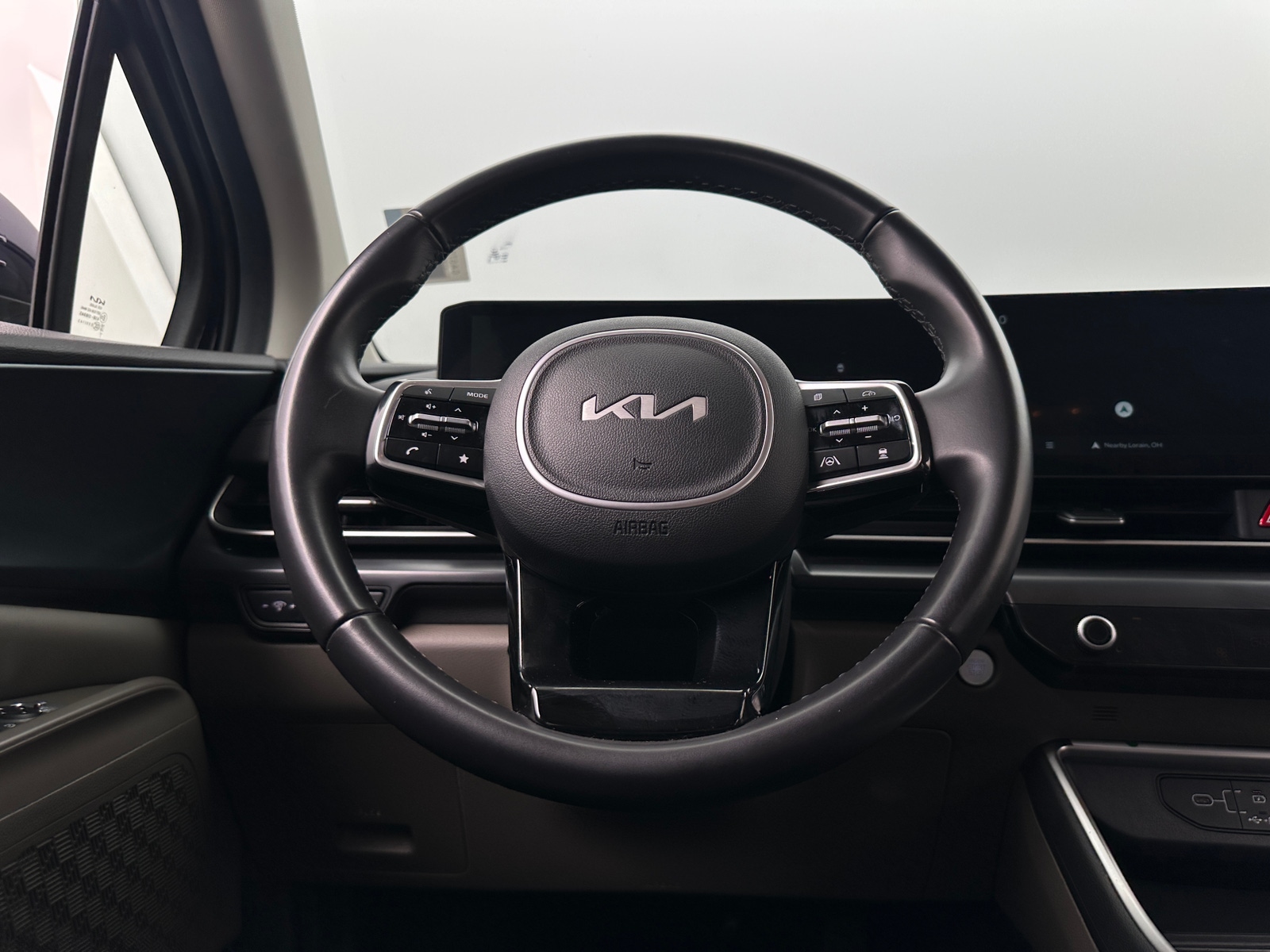 Thumbnail: 2025 Kia Carnival - 4