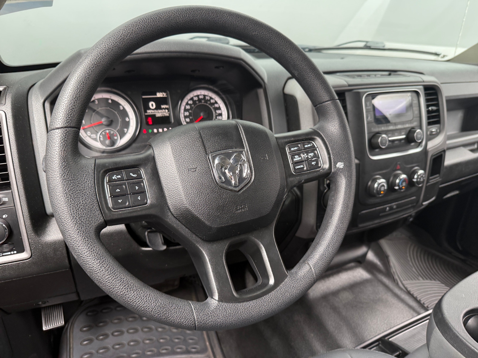 Thumbnail: 2020 RAM 1500 Classic - 5