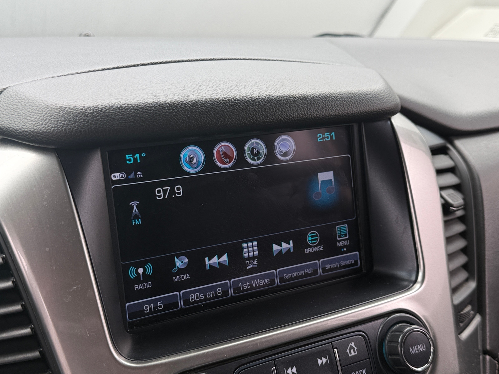 Thumbnail: 2019 Chevrolet Tahoe - 3