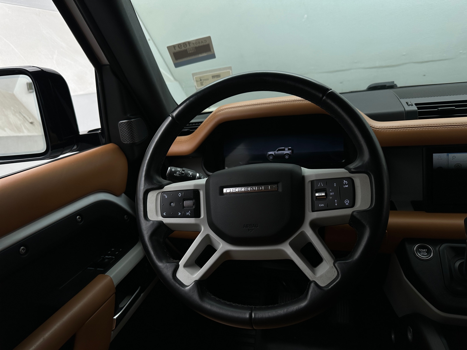 Thumbnail: 2023 Land Rover Defender - 3