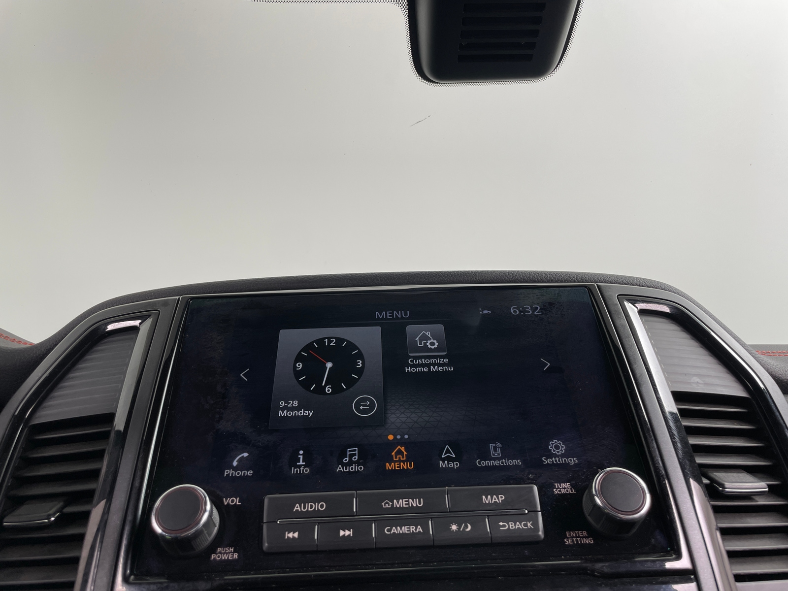 Thumbnail: 2023 Nissan Titan - 4