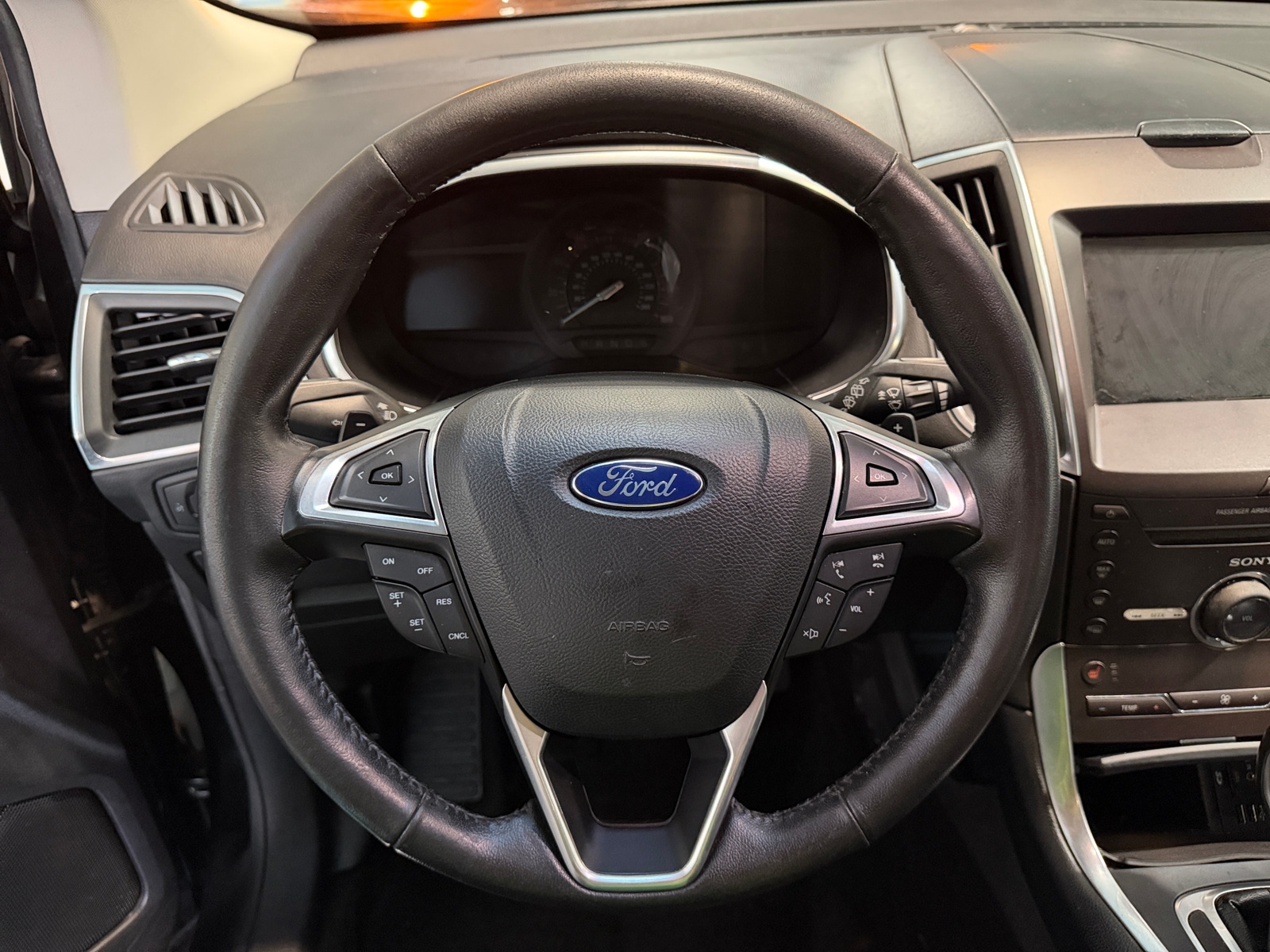 Thumbnail: 2015 Ford Edge - 4