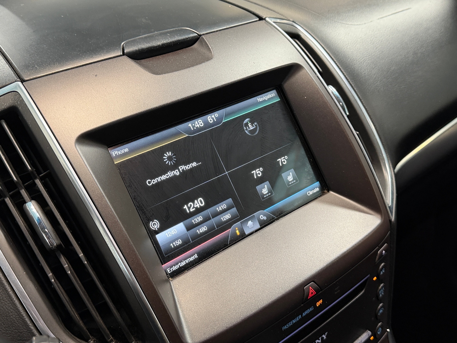 Thumbnail: 2015 Ford Edge - 3