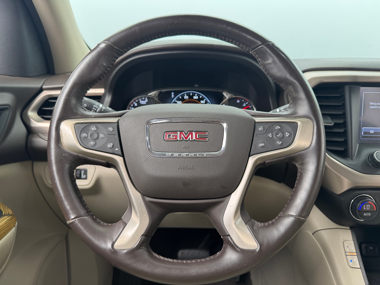 Thumbnail: 2019 GMC Acadia - 4