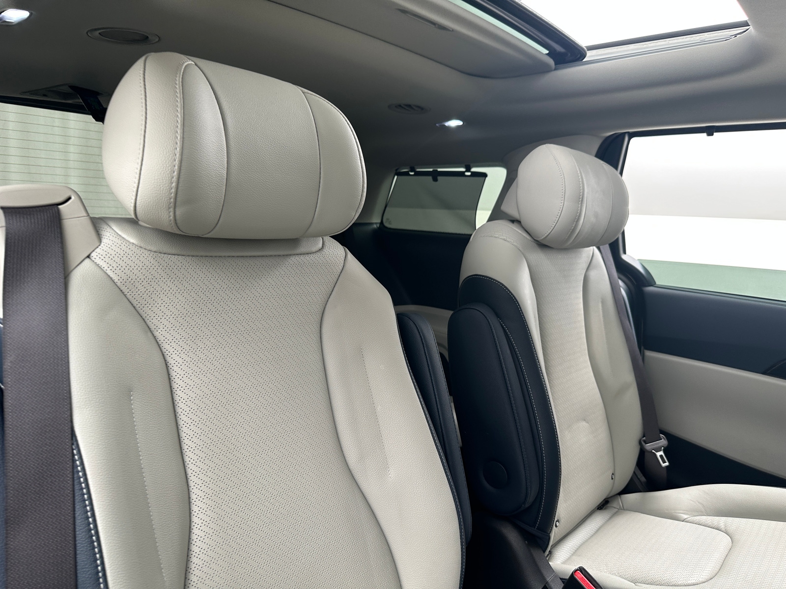 Thumbnail: 2026 Kia Carnival - 5