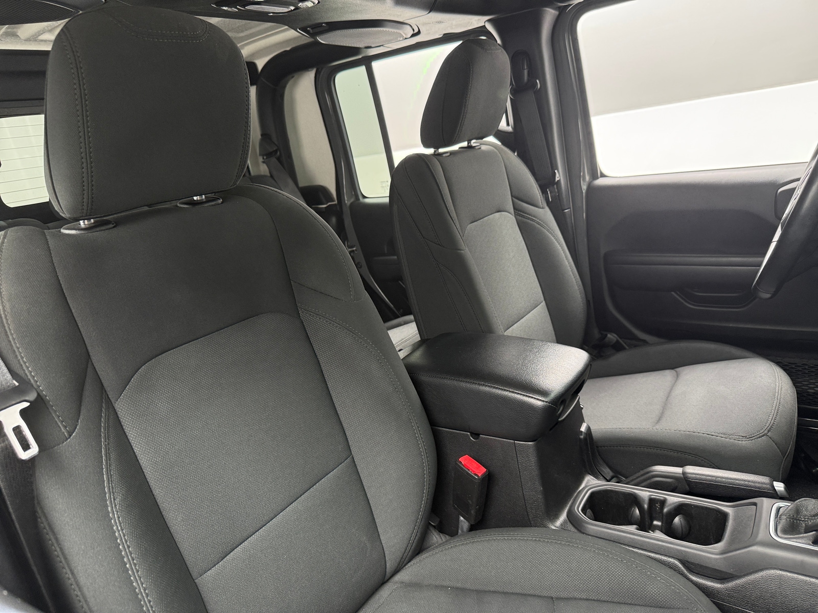Thumbnail: 2021 Jeep Gladiator - 2
