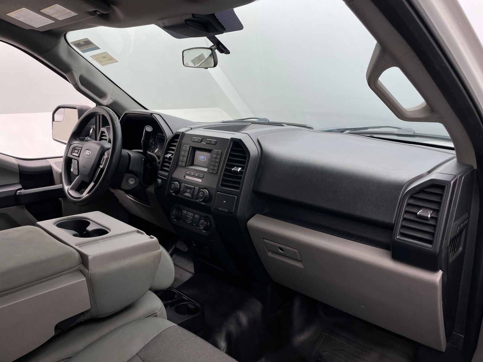 Thumbnail: 2019 Ford Econoline - 3