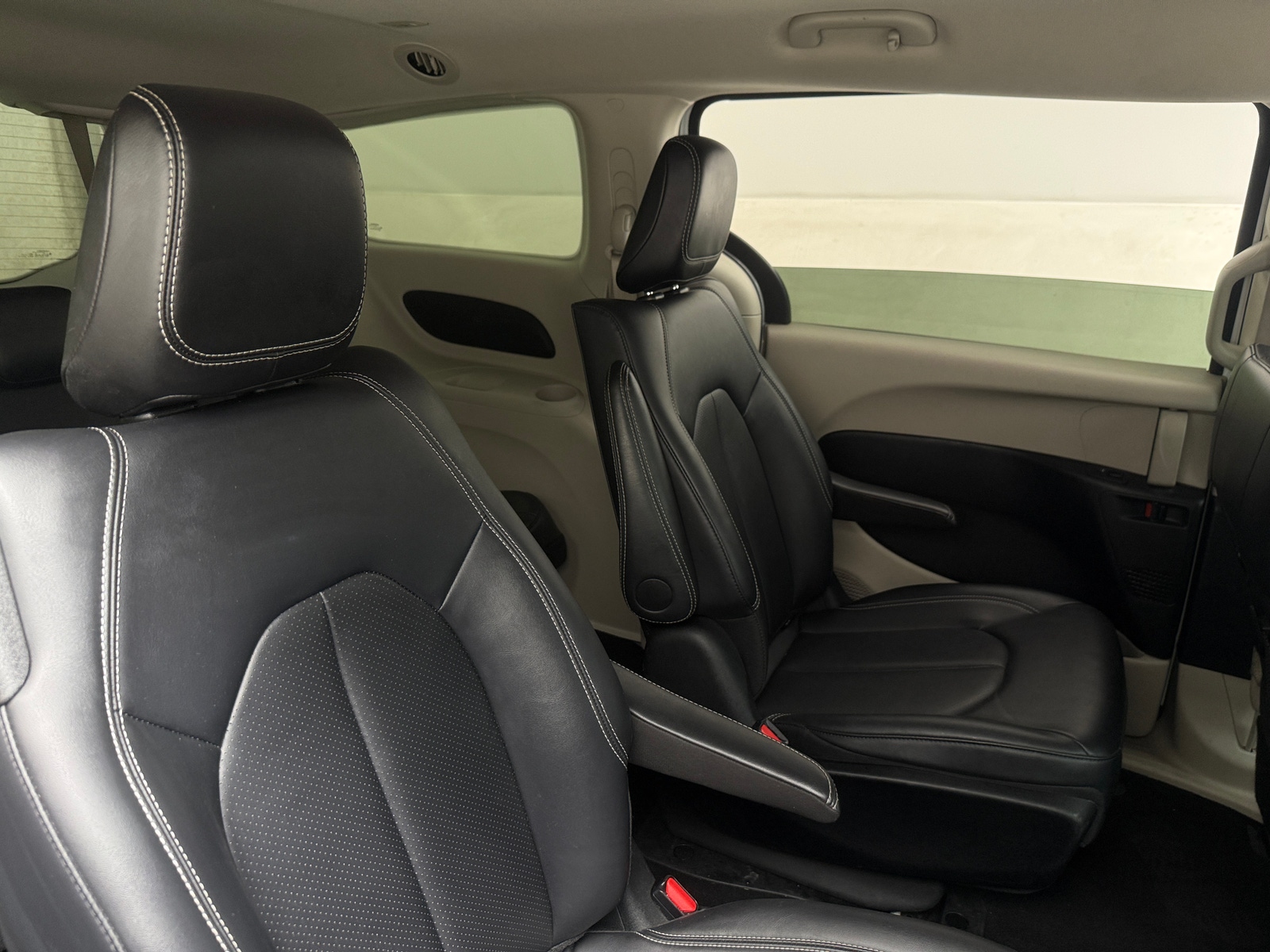 Thumbnail: 2024 Chrysler Pacifica - 5