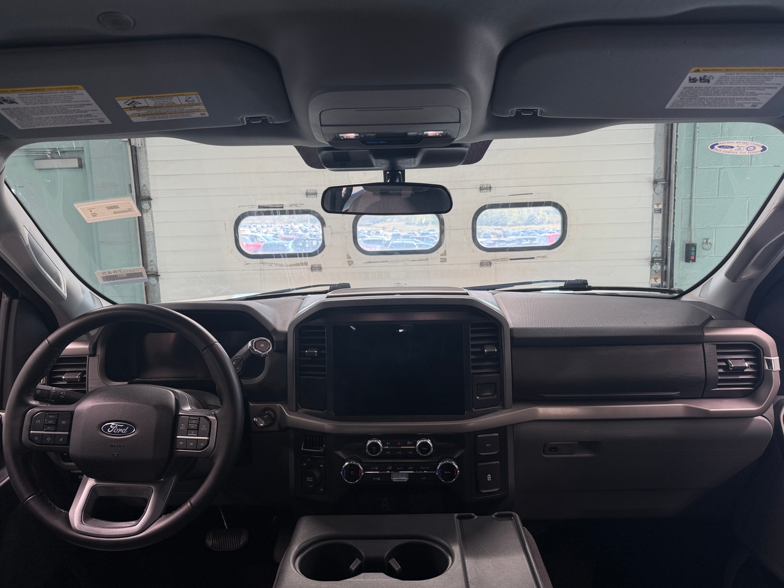 Thumbnail: 2025 Ford Econoline - 3