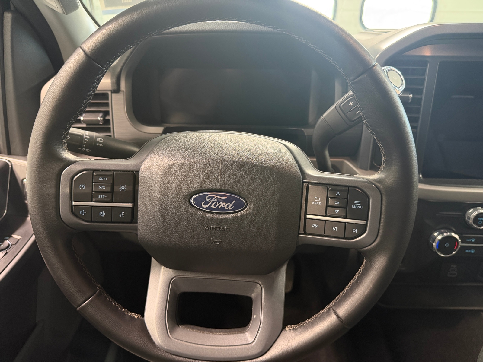 Thumbnail: 2025 Ford Econoline - 5