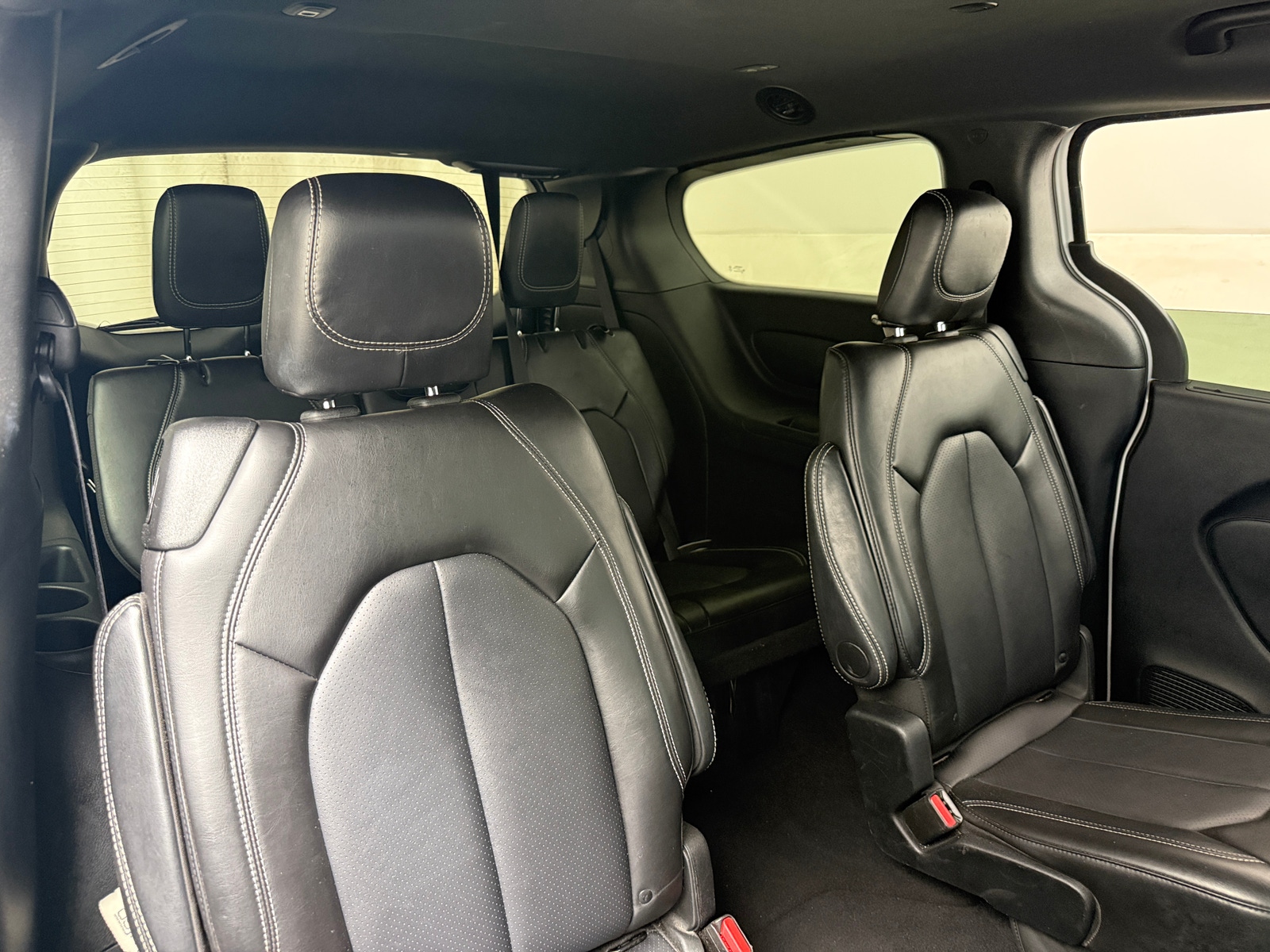 Thumbnail: 2025 Chrysler Pacifica - 5
