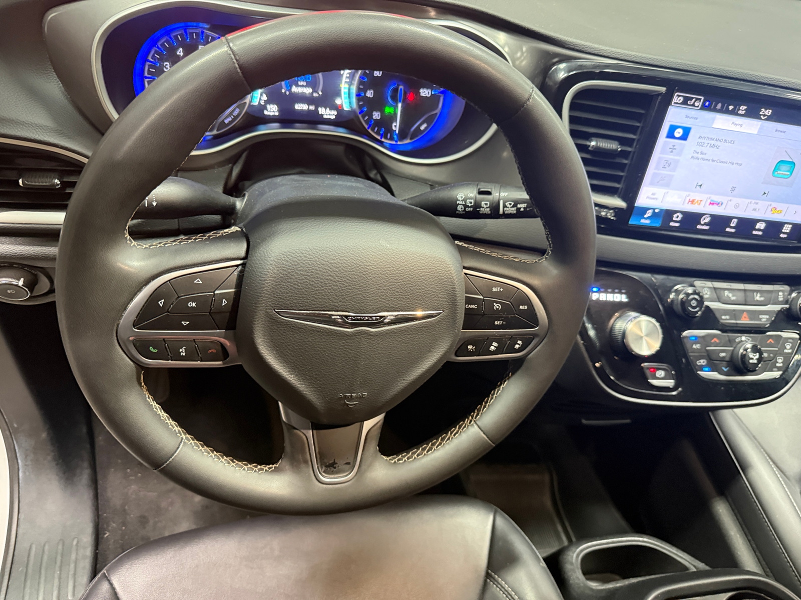 Thumbnail: 2025 Chrysler Pacifica - 4