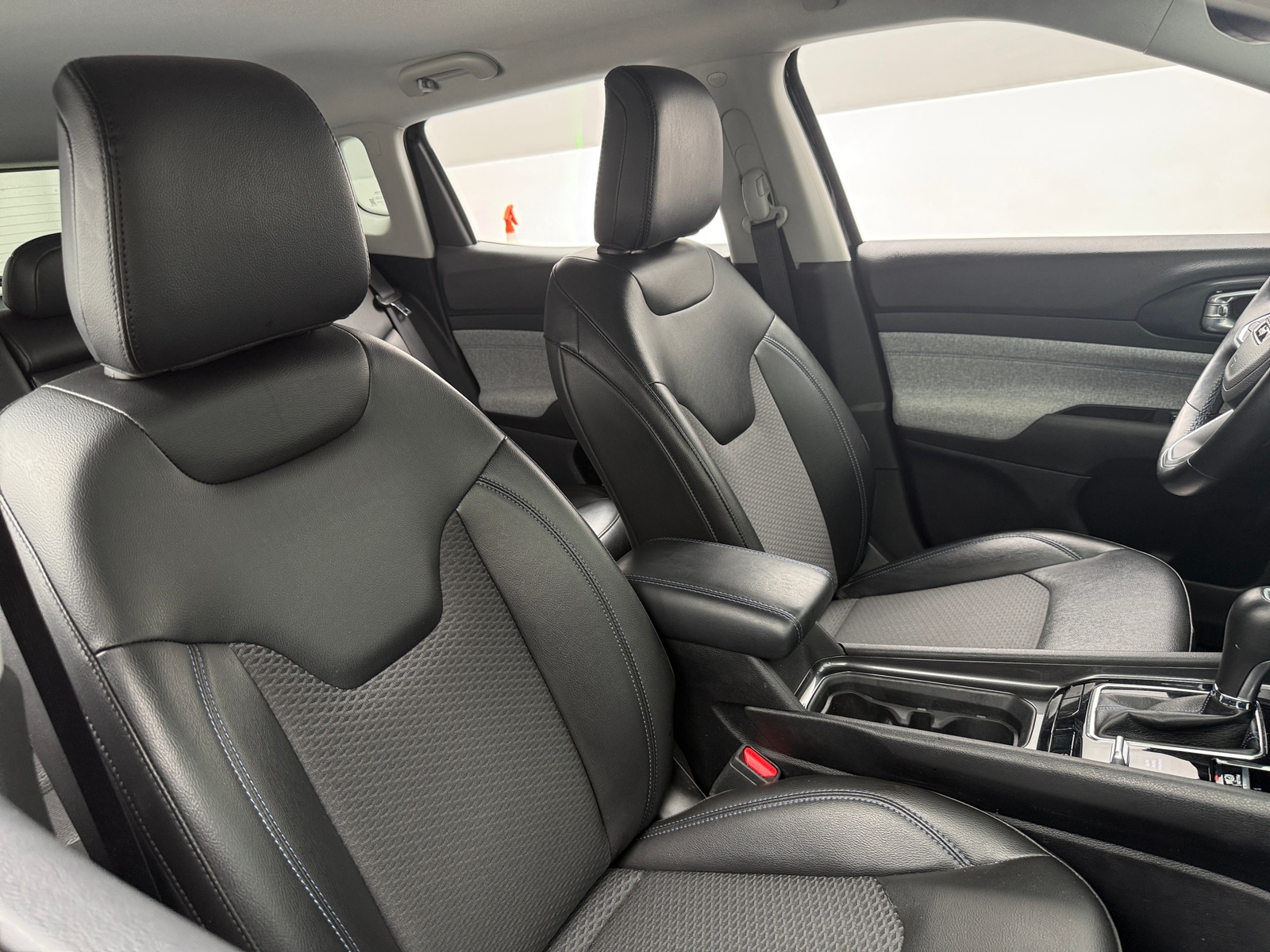 Thumbnail: 2022 Jeep Compass - 2