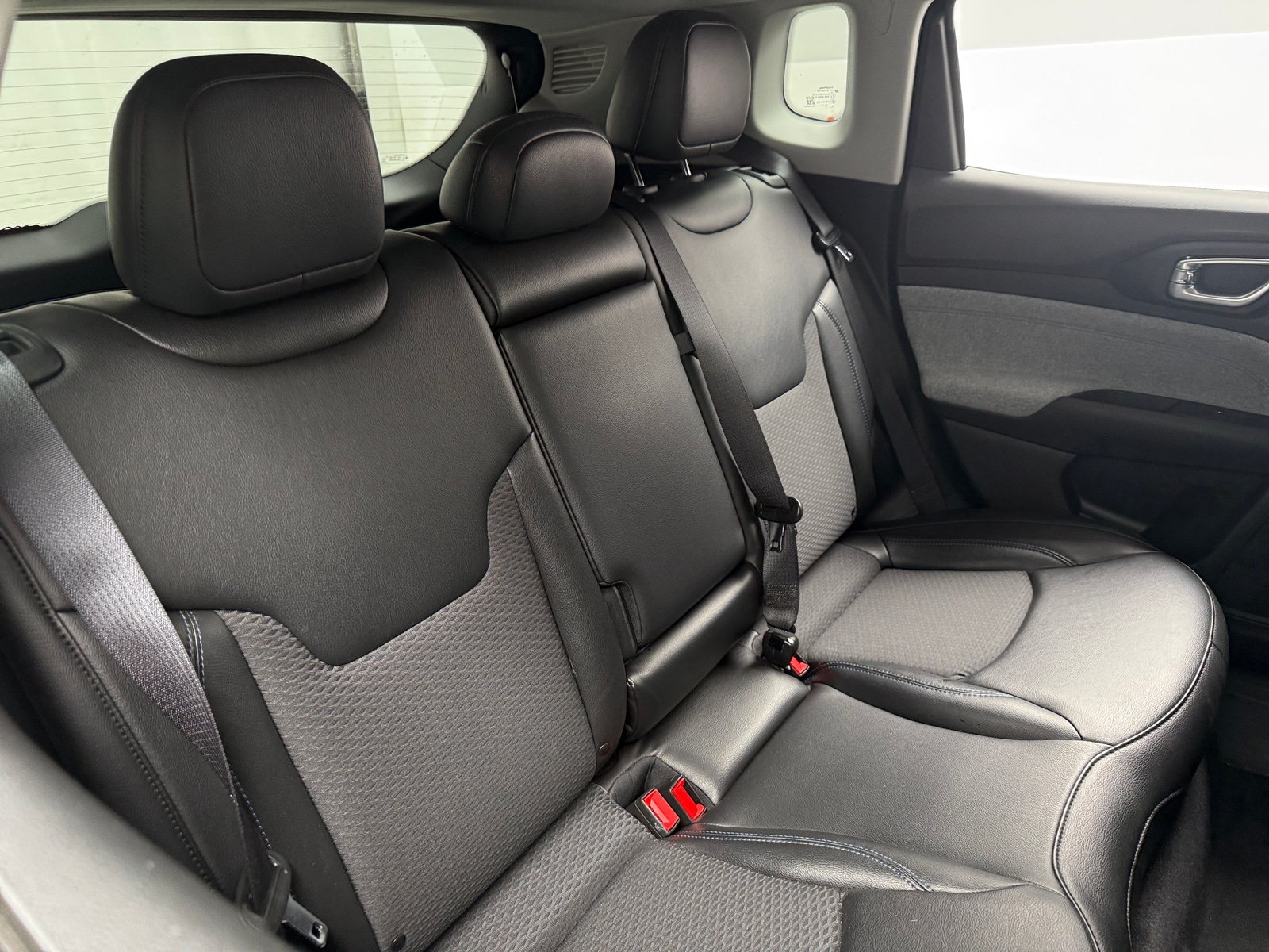 Thumbnail: 2022 Jeep Compass - 6