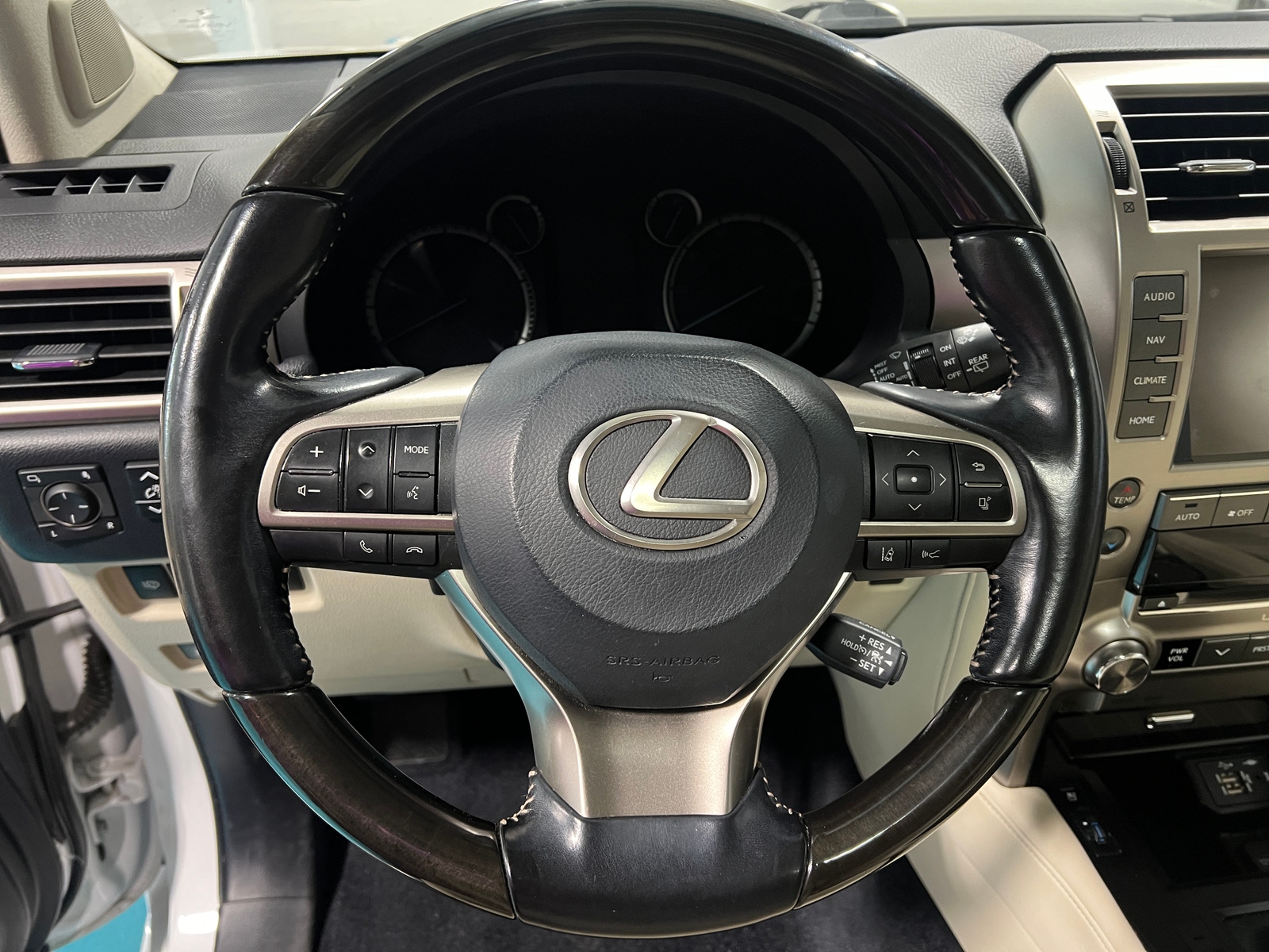 Thumbnail: 2021 Lexus GX - 5