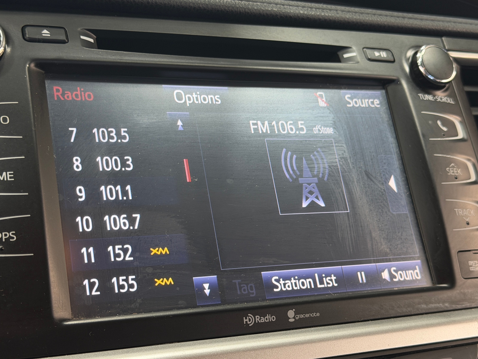 Thumbnail: 2015 Toyota Highlander - 4