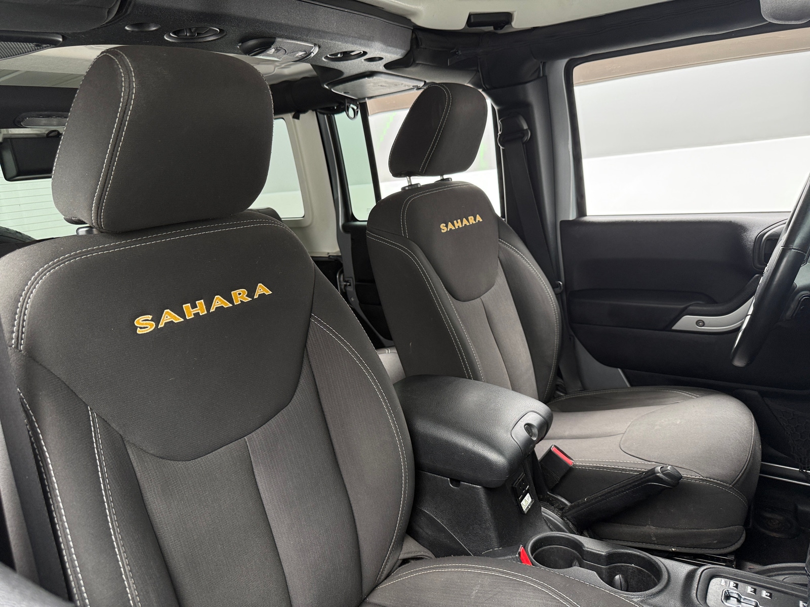 Thumbnail: 2015 Jeep Wrangler - 2