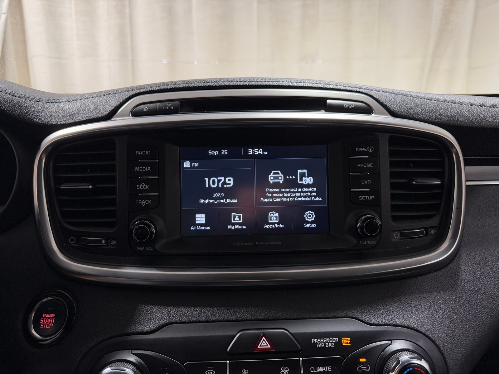 Thumbnail: 2018 Kia Sorento - 3