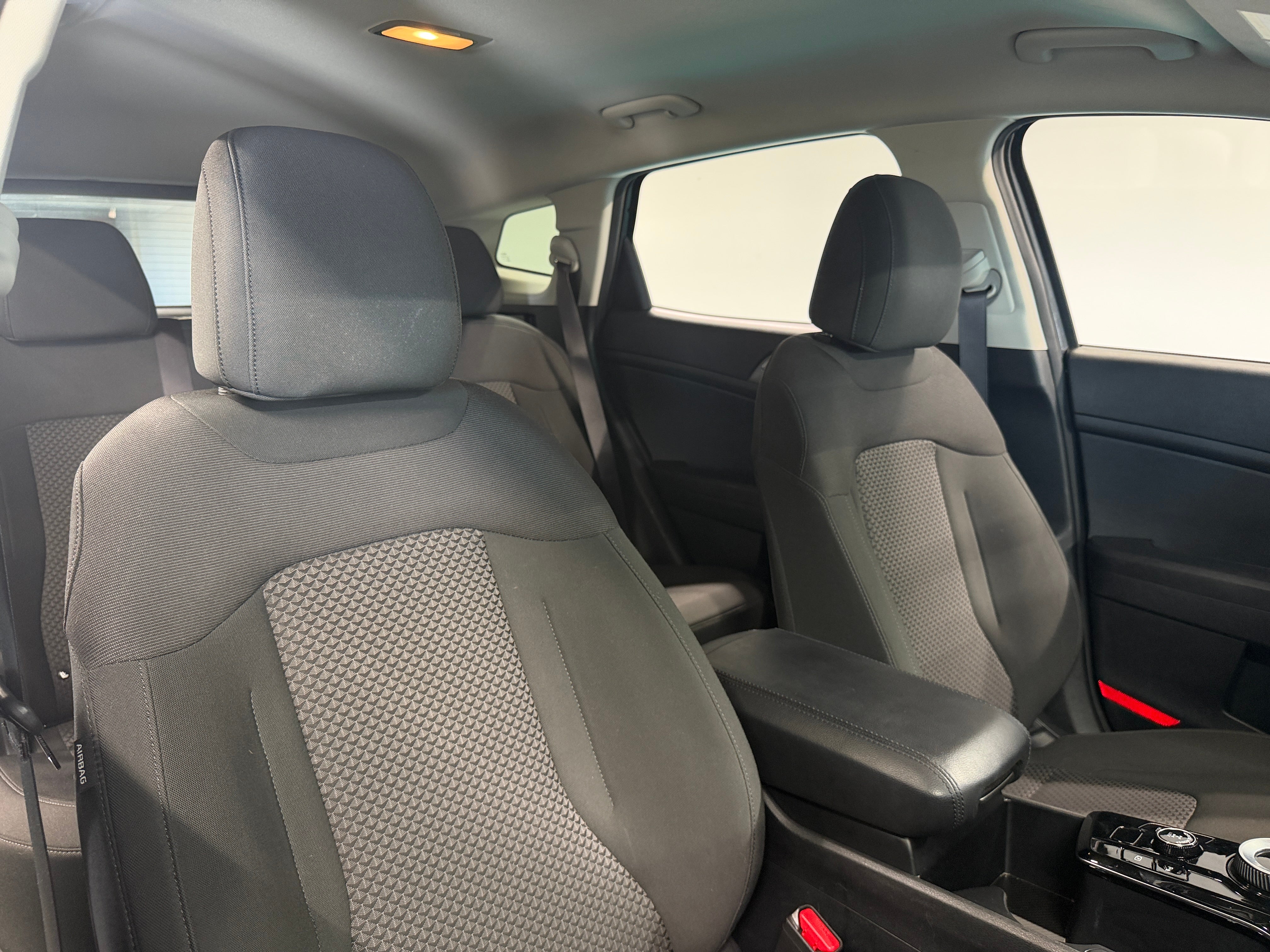 2023 Kia Sportage LX Hybrid