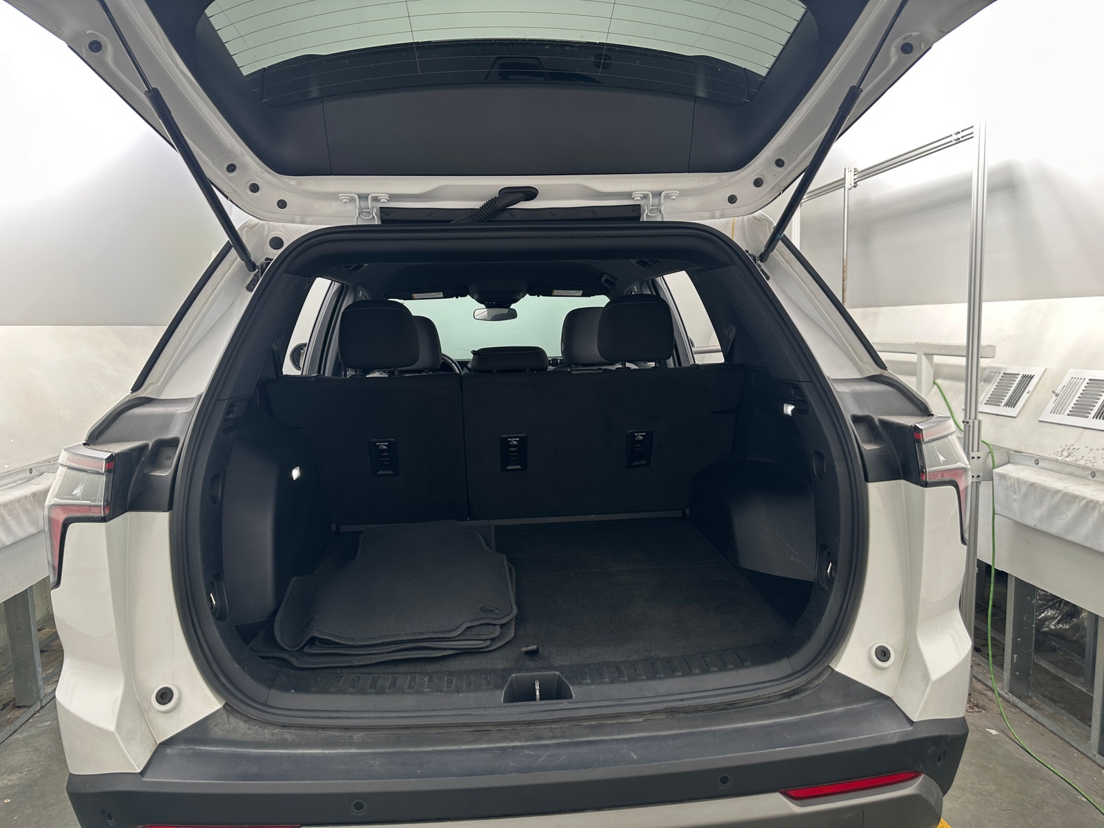 Thumbnail: 2025 Chevrolet Equinox - 7