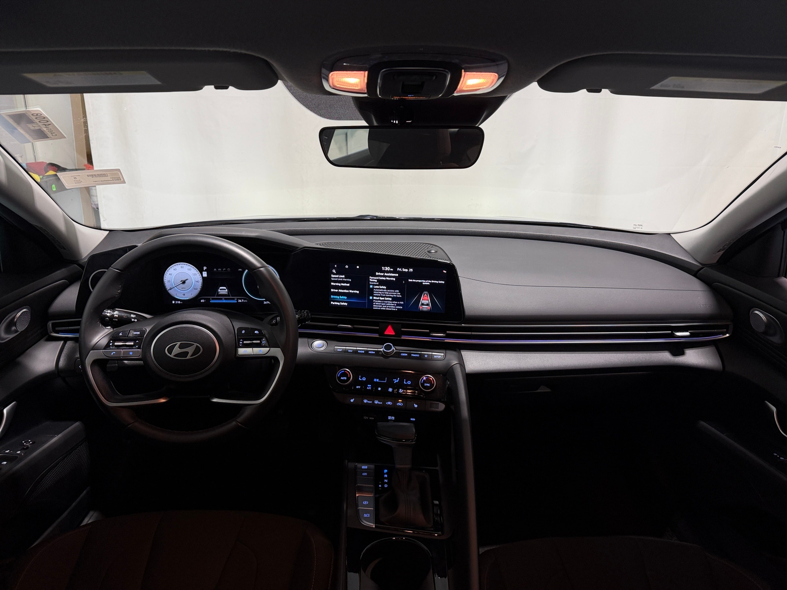 Thumbnail: 2024 Hyundai Elantra - 3