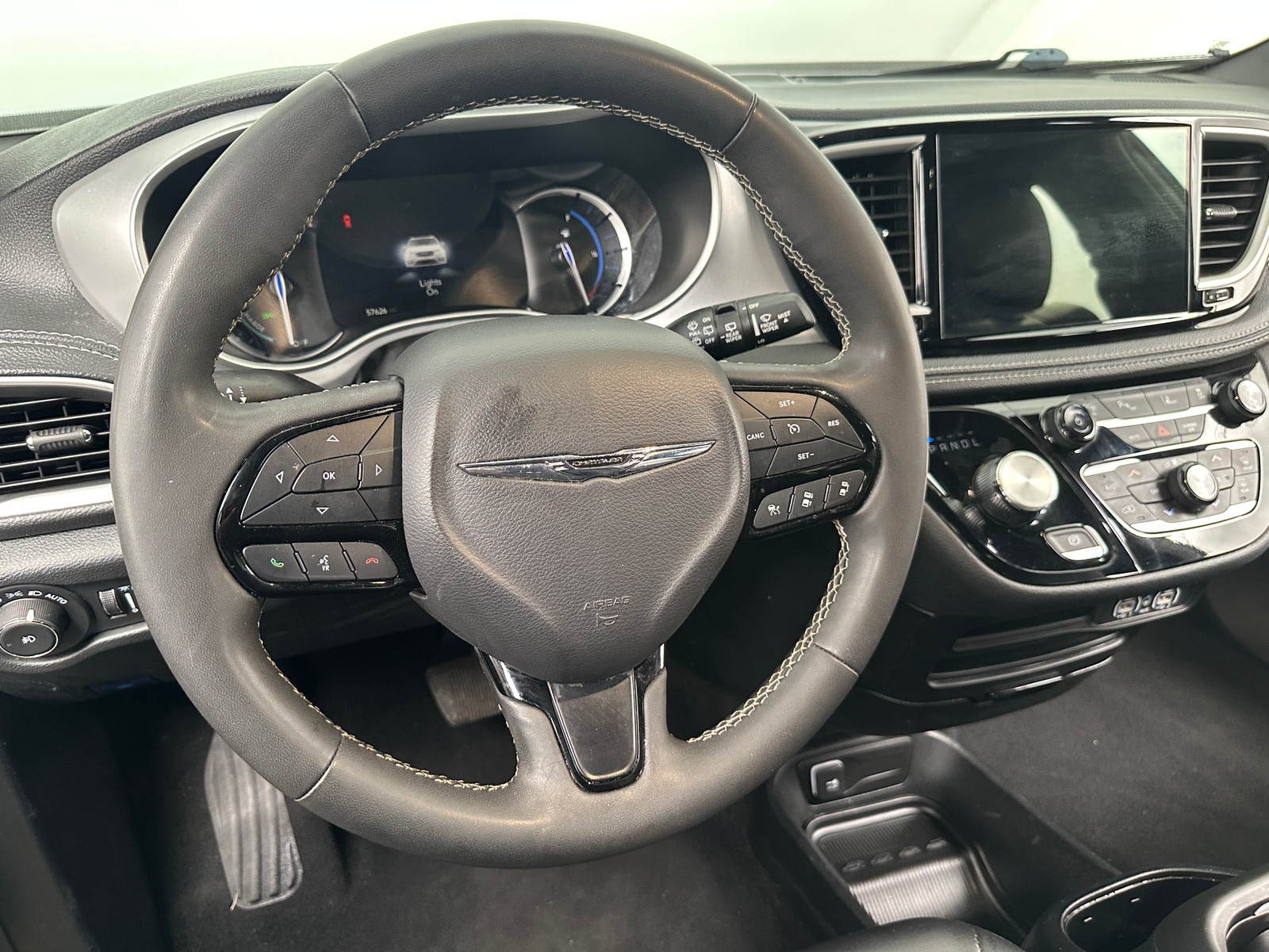 Thumbnail: 2024 Chrysler Pacifica - 4