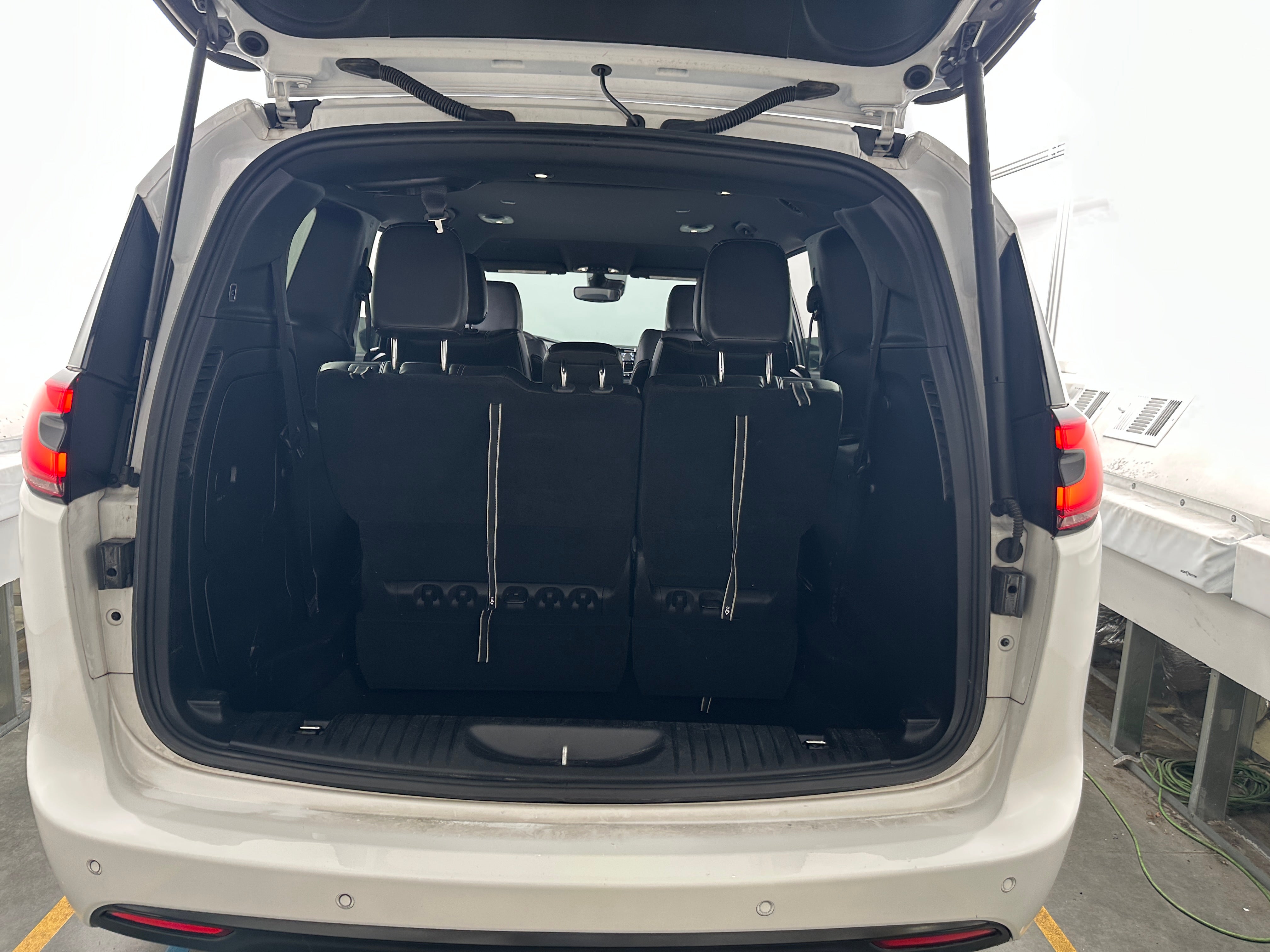 2024 Chrysler Pacifica PHEV Select