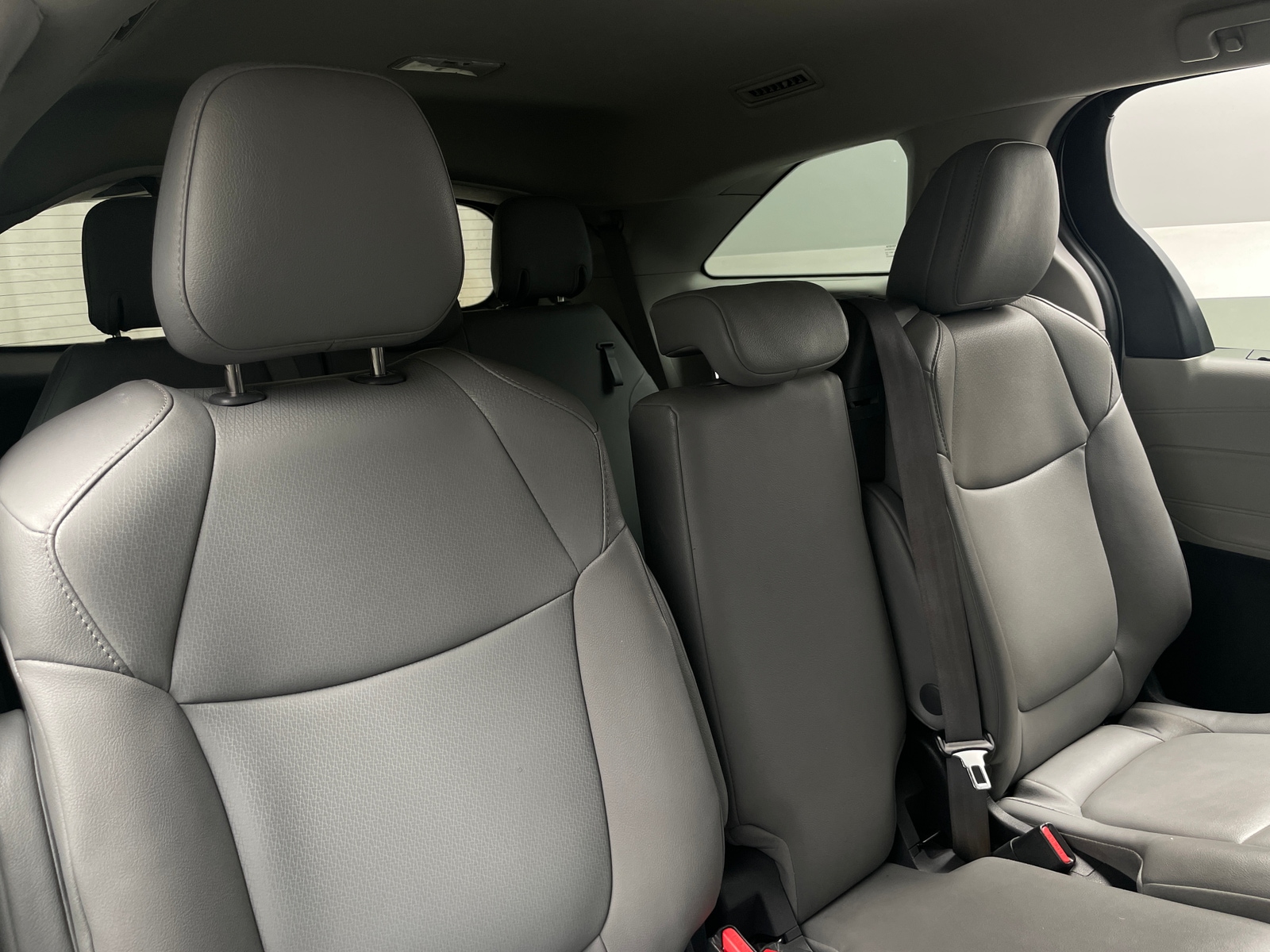 Thumbnail: 2022 Toyota Sienna - 5