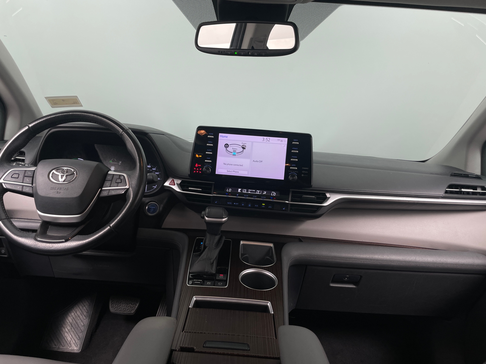 Thumbnail: 2022 Toyota Sienna - 2
