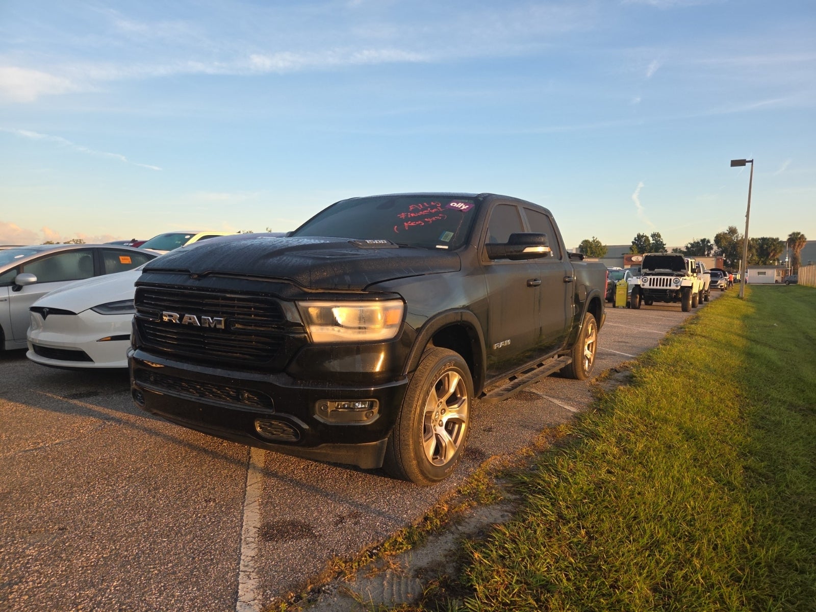 2020 Ram 1500 Laramie 4x2 Crew Cab 5'7" Box