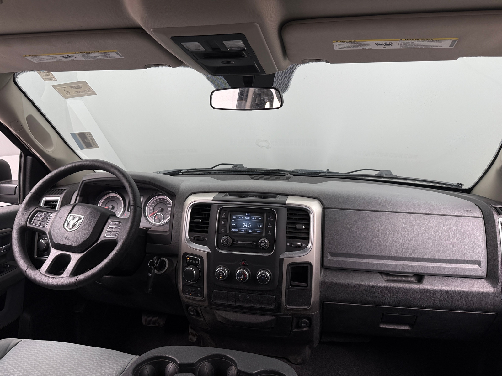 Thumbnail: 2019 RAM 1500 Classic - 3