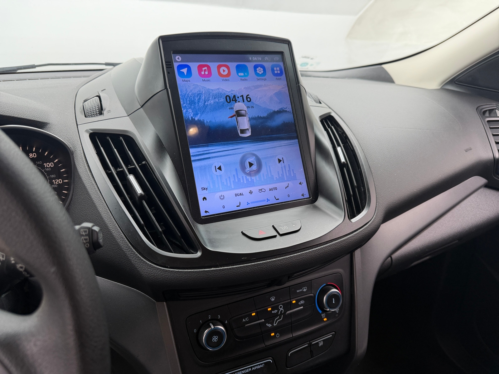 Thumbnail: 2017 Ford Escape - 4