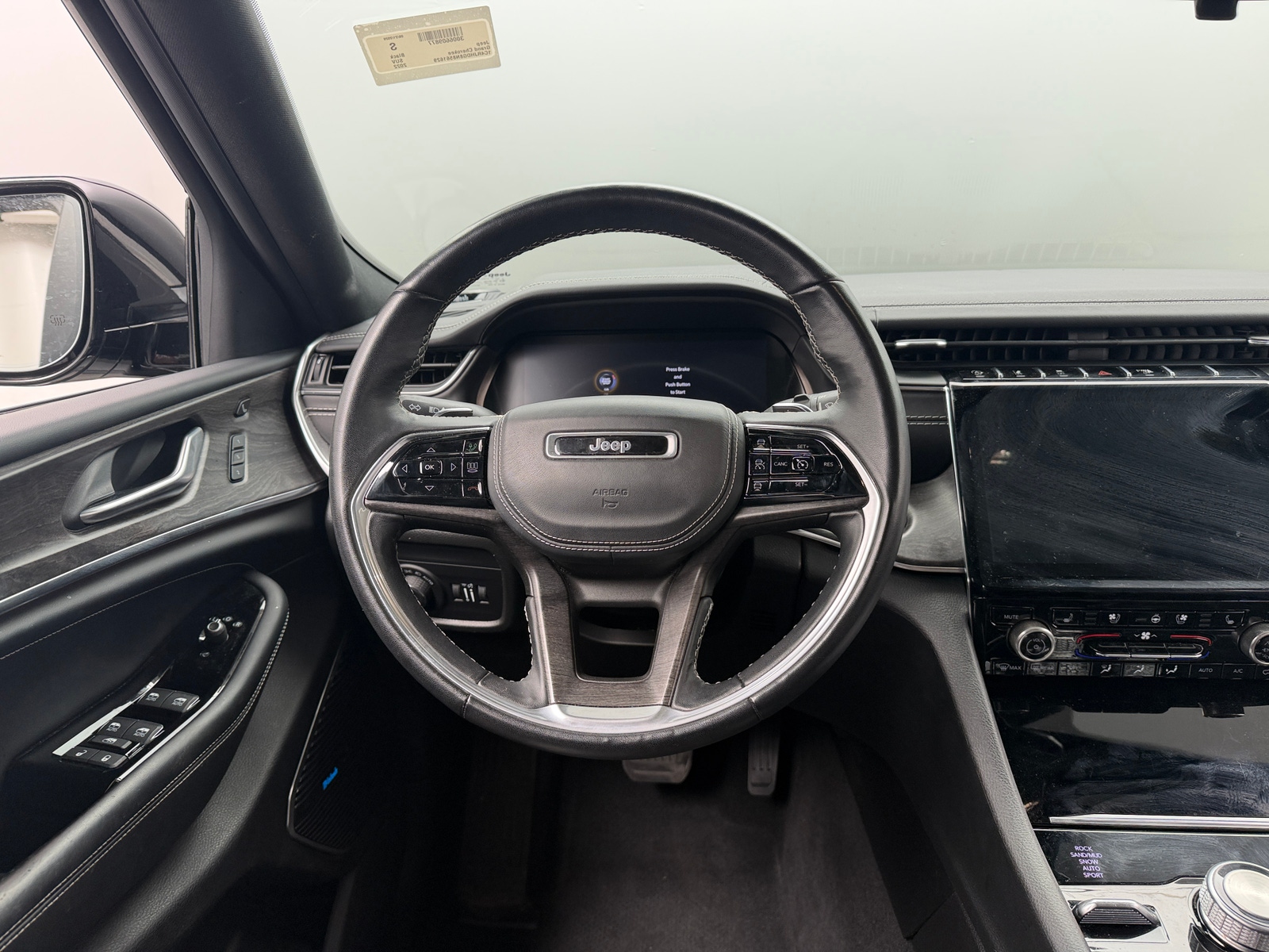 Thumbnail: 2022 Jeep Grand Cherokee - 4